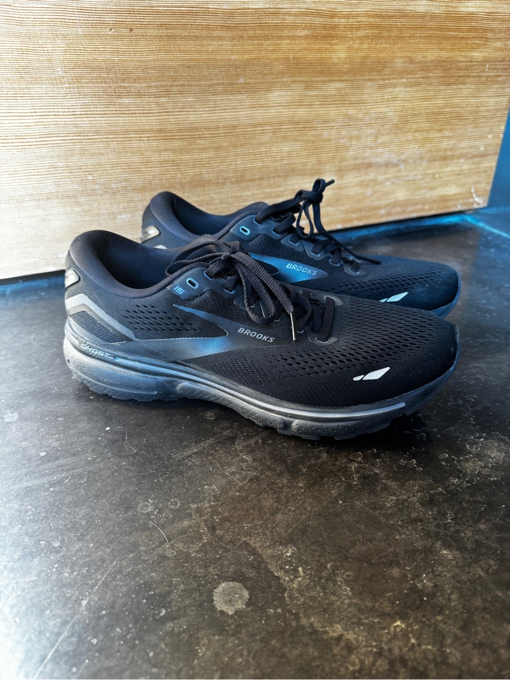 Women’s Ghost 15 Brooks Black Running Shoes (WIDE)